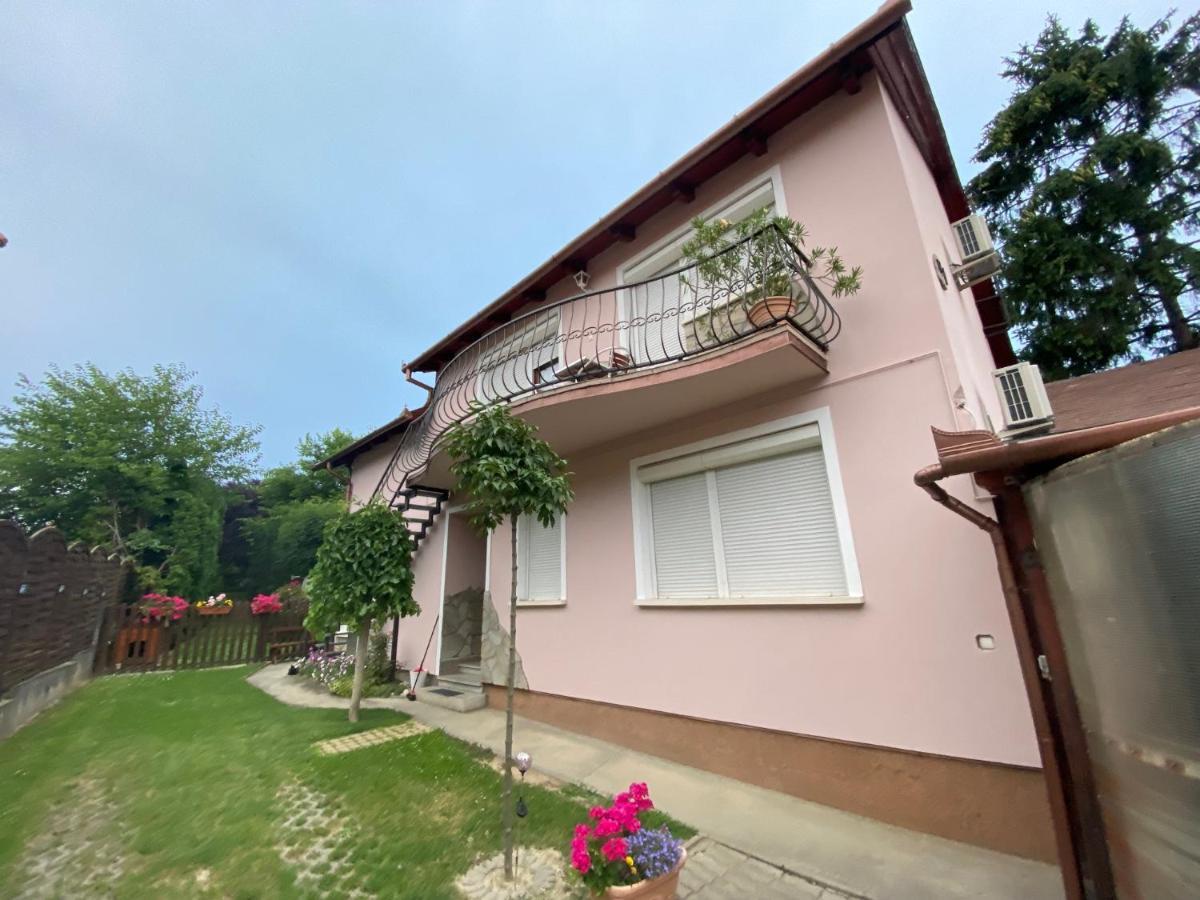 Do-Ti Apartmanhaz Balatonlelle Luaran gambar