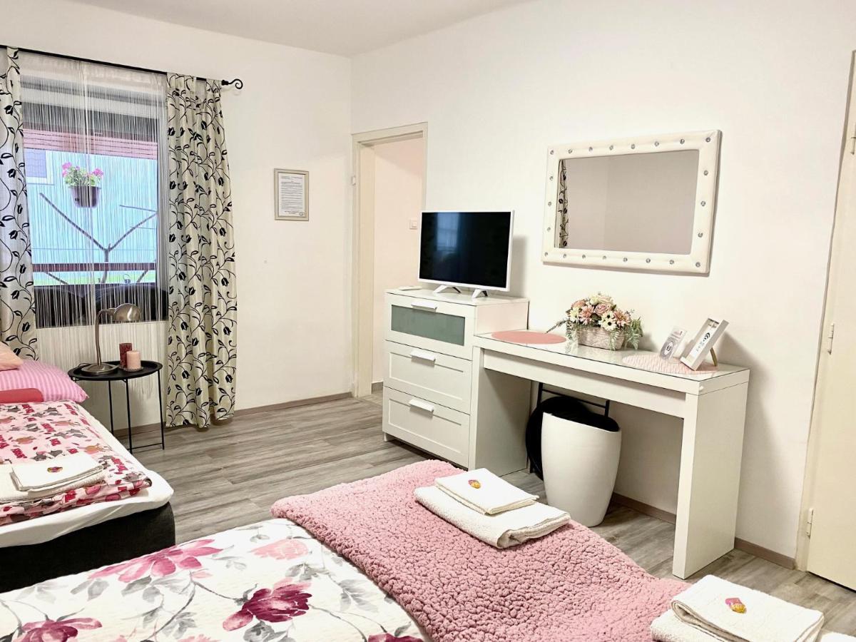 Do-Ti Apartmanhaz Balatonlelle Luaran gambar