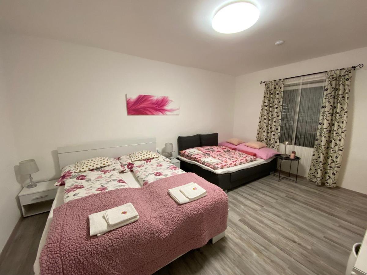 Do-Ti Apartmanhaz Balatonlelle Luaran gambar