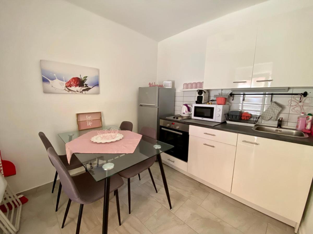 Do-Ti Apartmanhaz Balatonlelle Luaran gambar