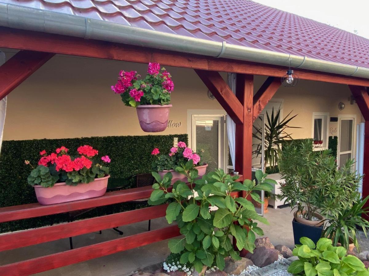 Do-Ti Apartmanhaz Balatonlelle Luaran gambar